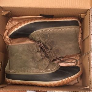 Sorel out n about leather ankle boots